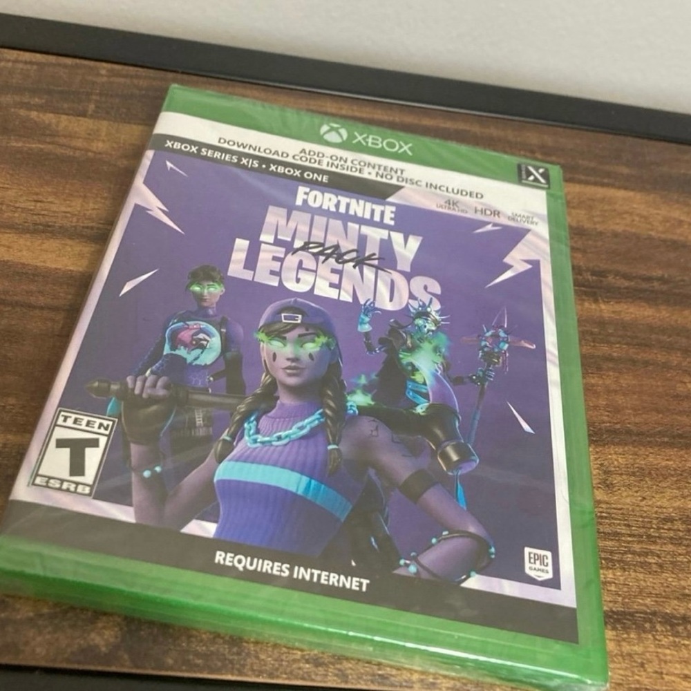 Fortnite Minty Legends Xbox Bundle